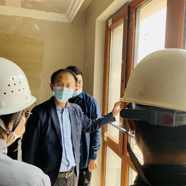 16。。。。。。。.jpg