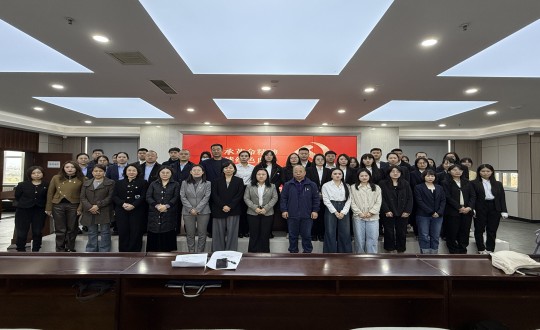 2024年10月18日，，，，，，集团党委联合长发担保党支部加入了由向阳区党群效劳中心开展的“传承革命精神 赓续红色血脉”公益党课_副本.jpg